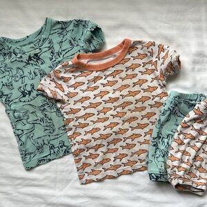 GAP Shark Print & Dinosaur Print Short Sleeved Pajama Set Size 12-18 Months